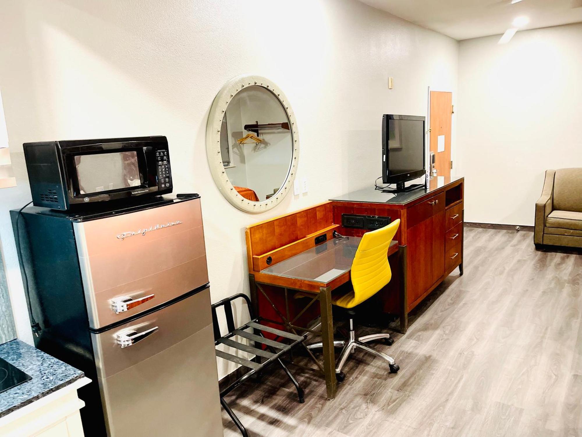 Americas Value Motel La Porte