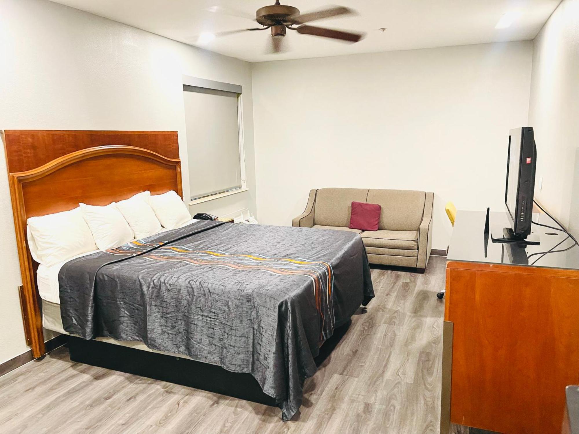 Americas Value Motel La Porte