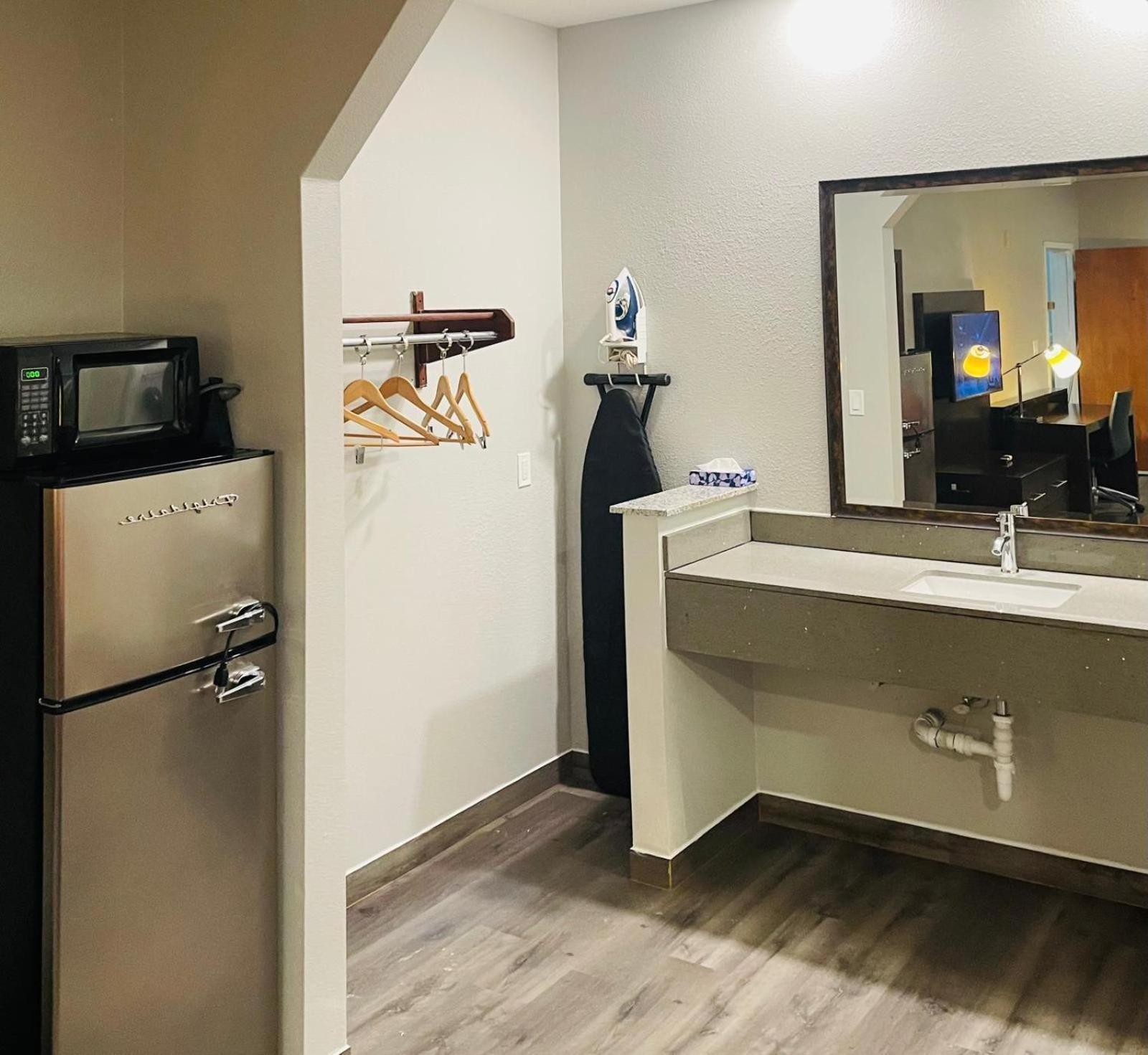 Americas Value Motel
