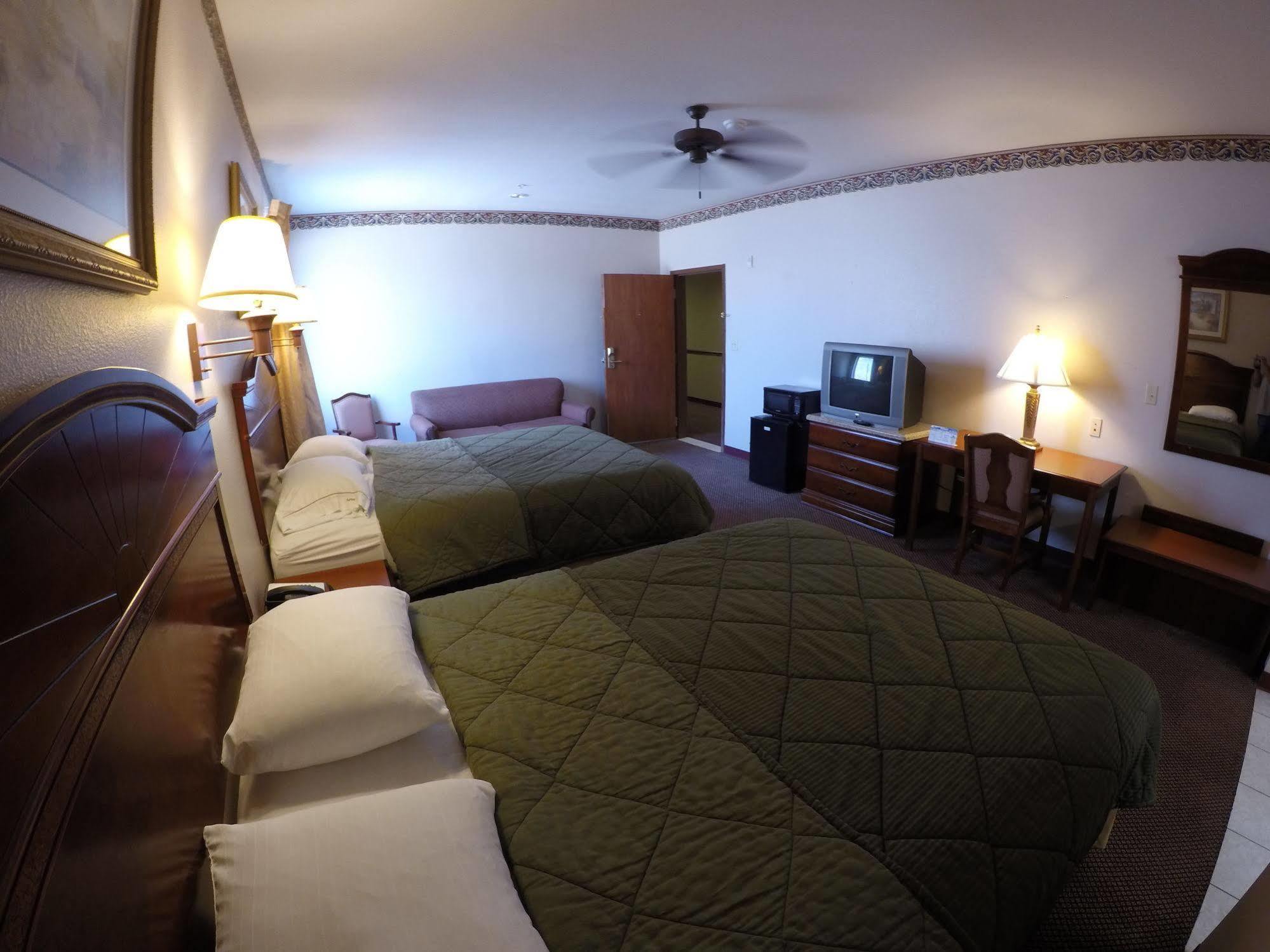 Americas Value Motel *